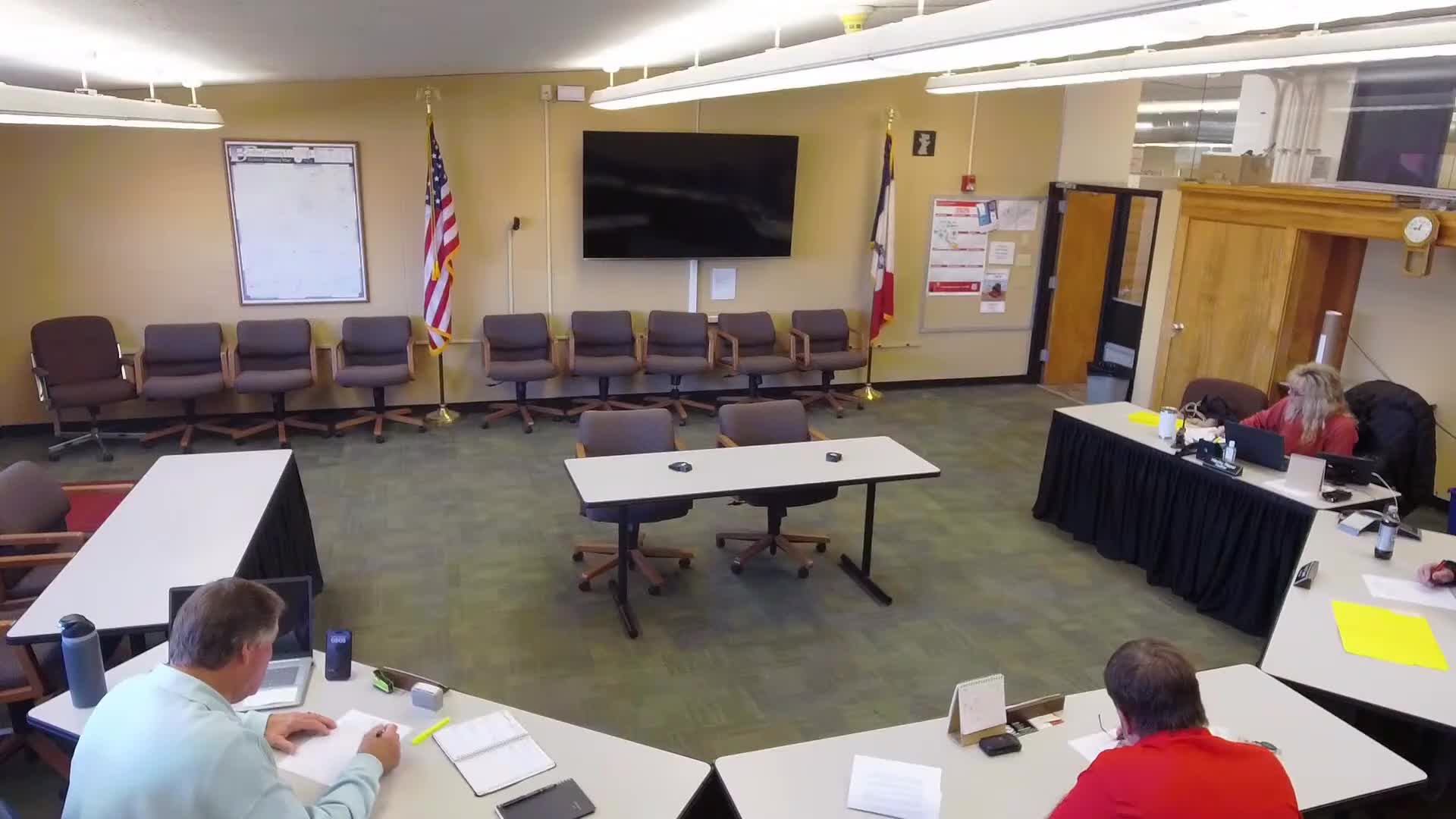 Benton County canvass: hand count in Vinton 2 matched machines; board approves resolution 2591