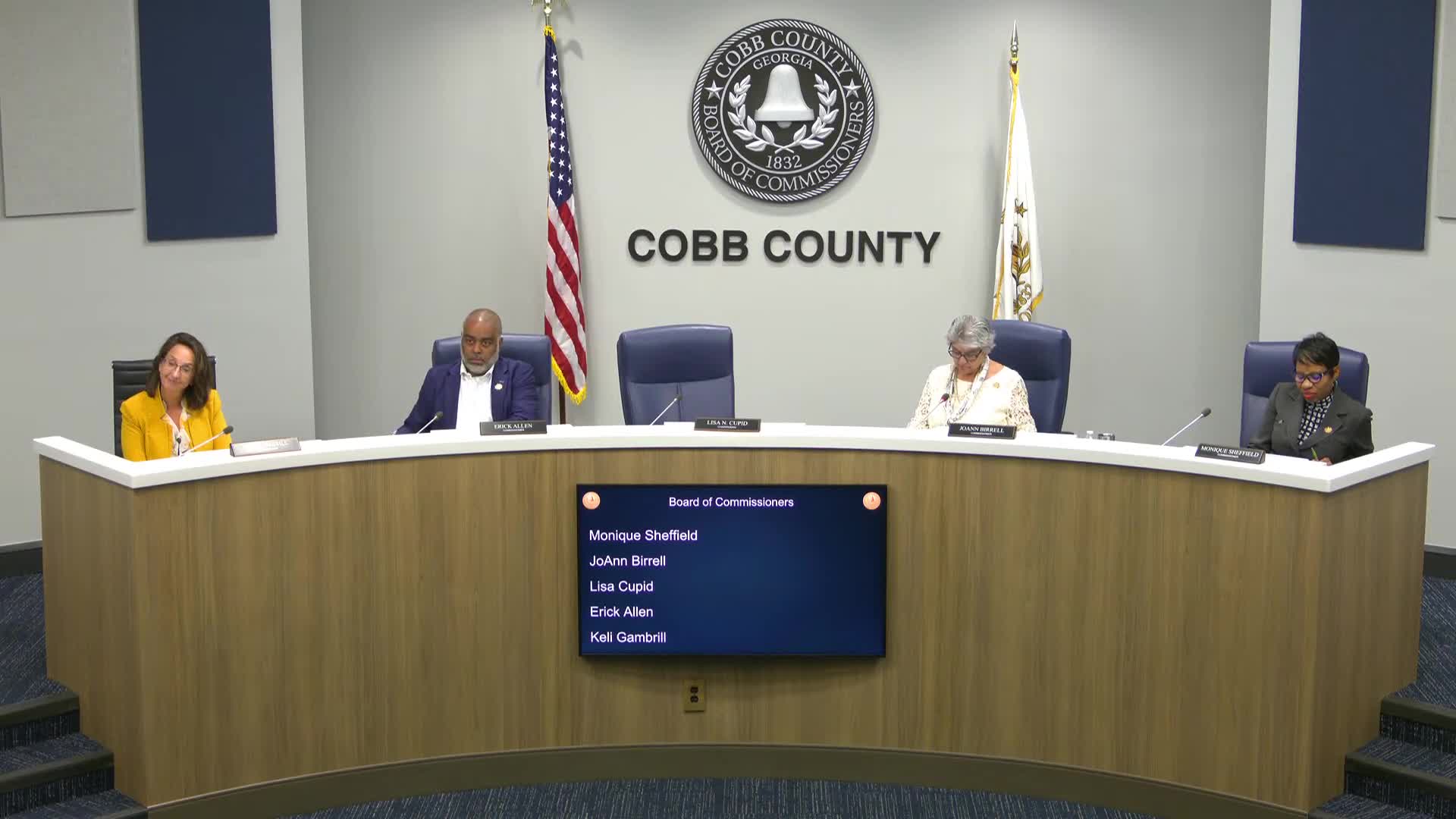 Cobb County approves multiple DOT contracts; agenda packet lists one unusually large contract figure