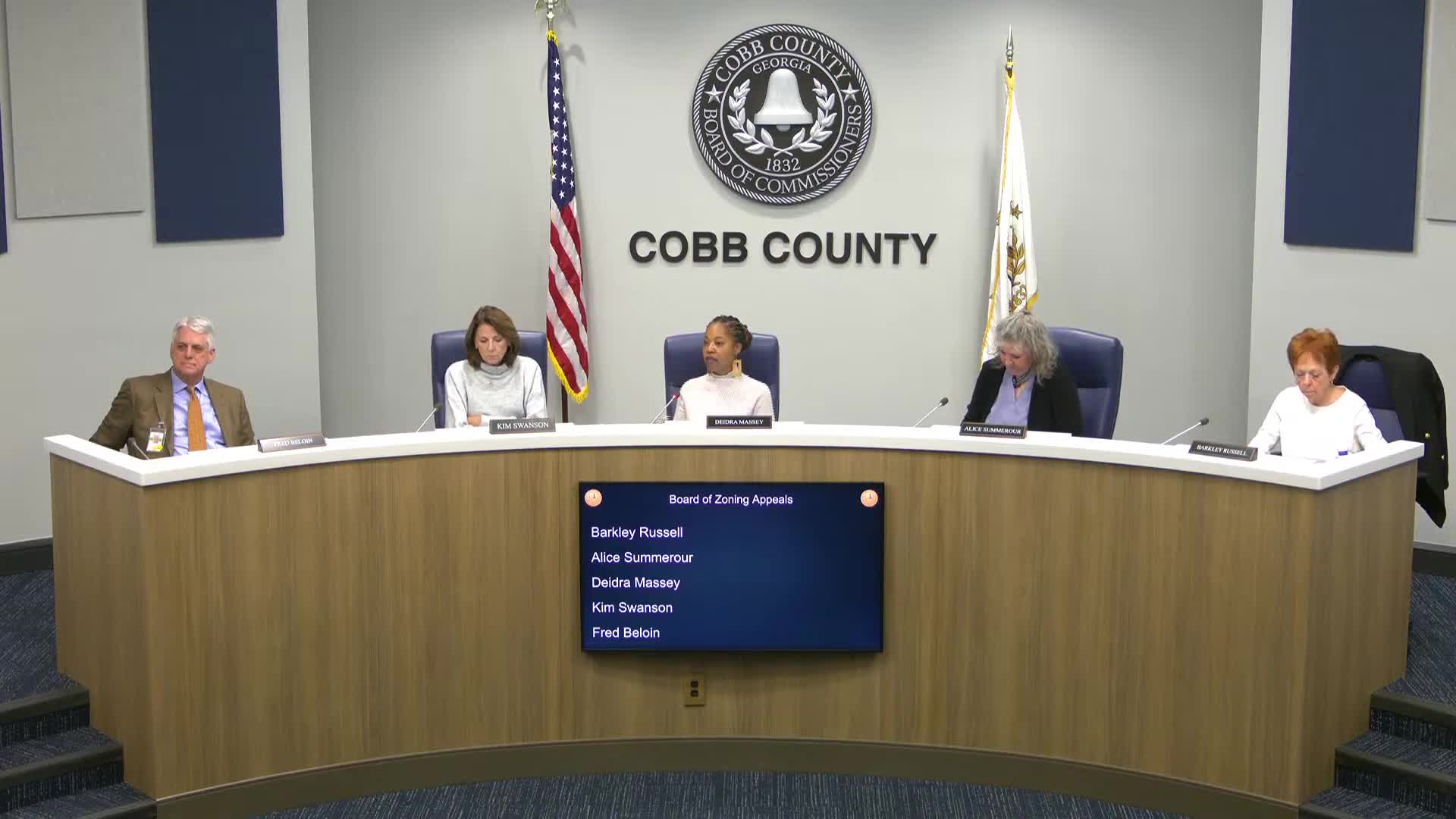 Cobb County zoning board holds decision on Lost Mountain gym window graphics to study Dallas Highway guidelines