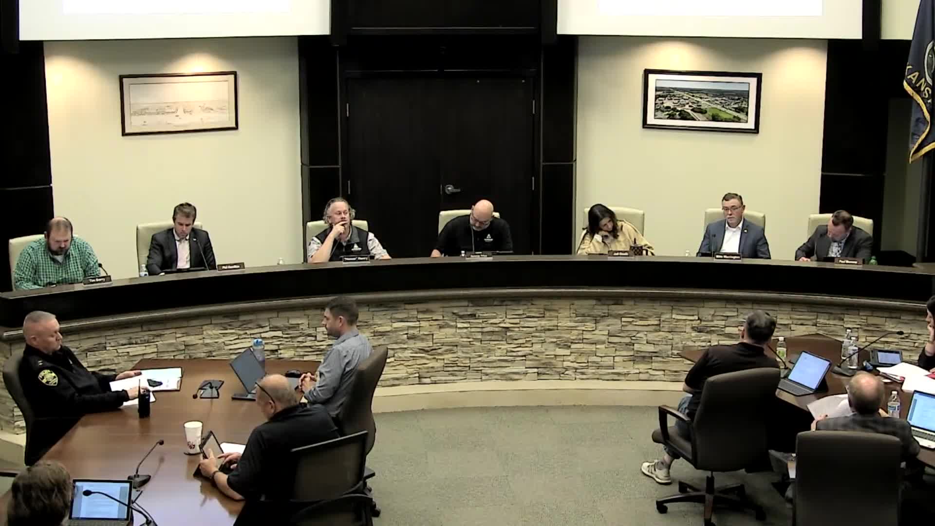 Council approves plat quitclaim, setback vacation and small drainage easement