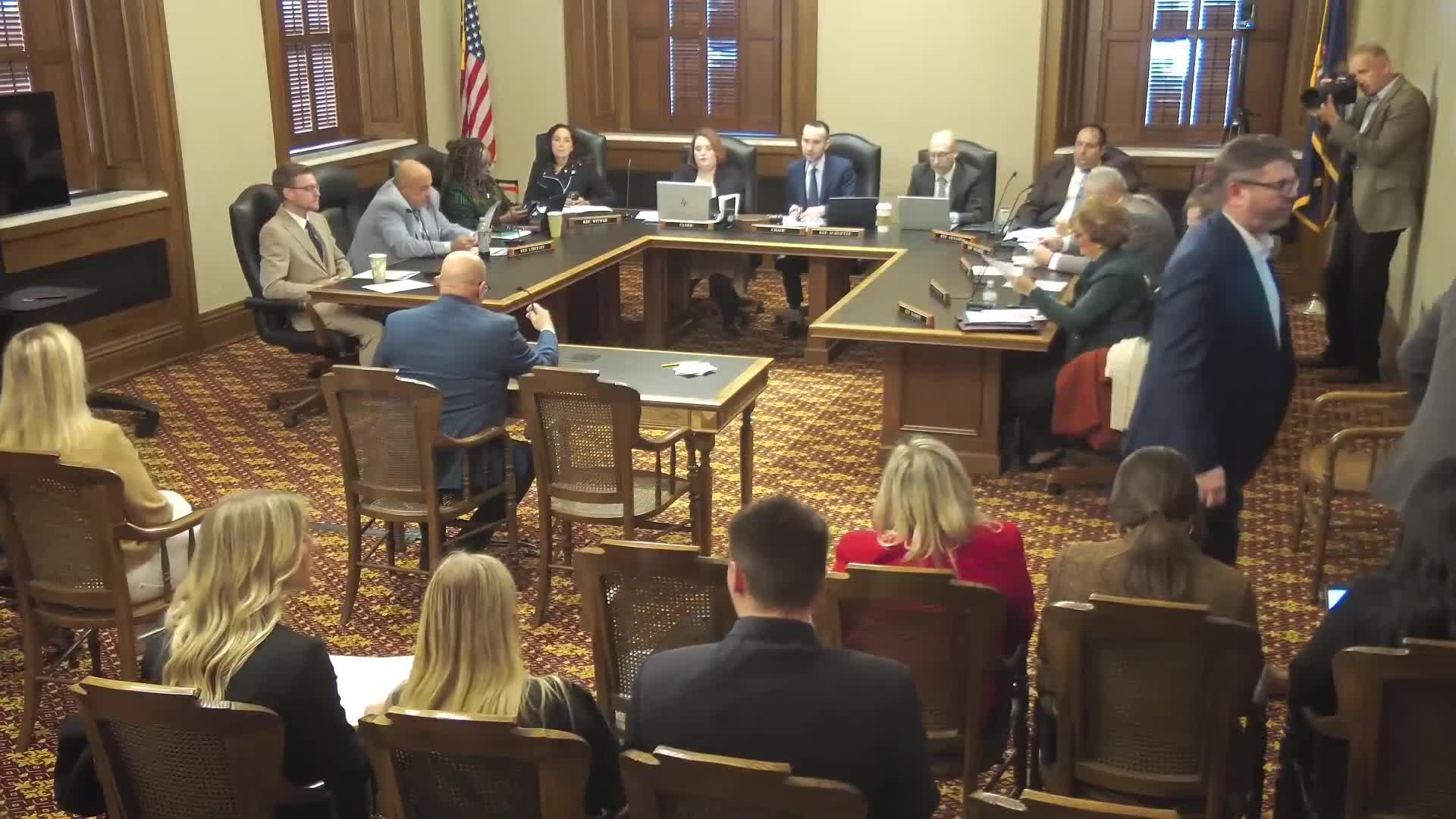 Bill to eliminate duplicative firm licensing for sole‑proprietor CPAs advances to committee recommendation