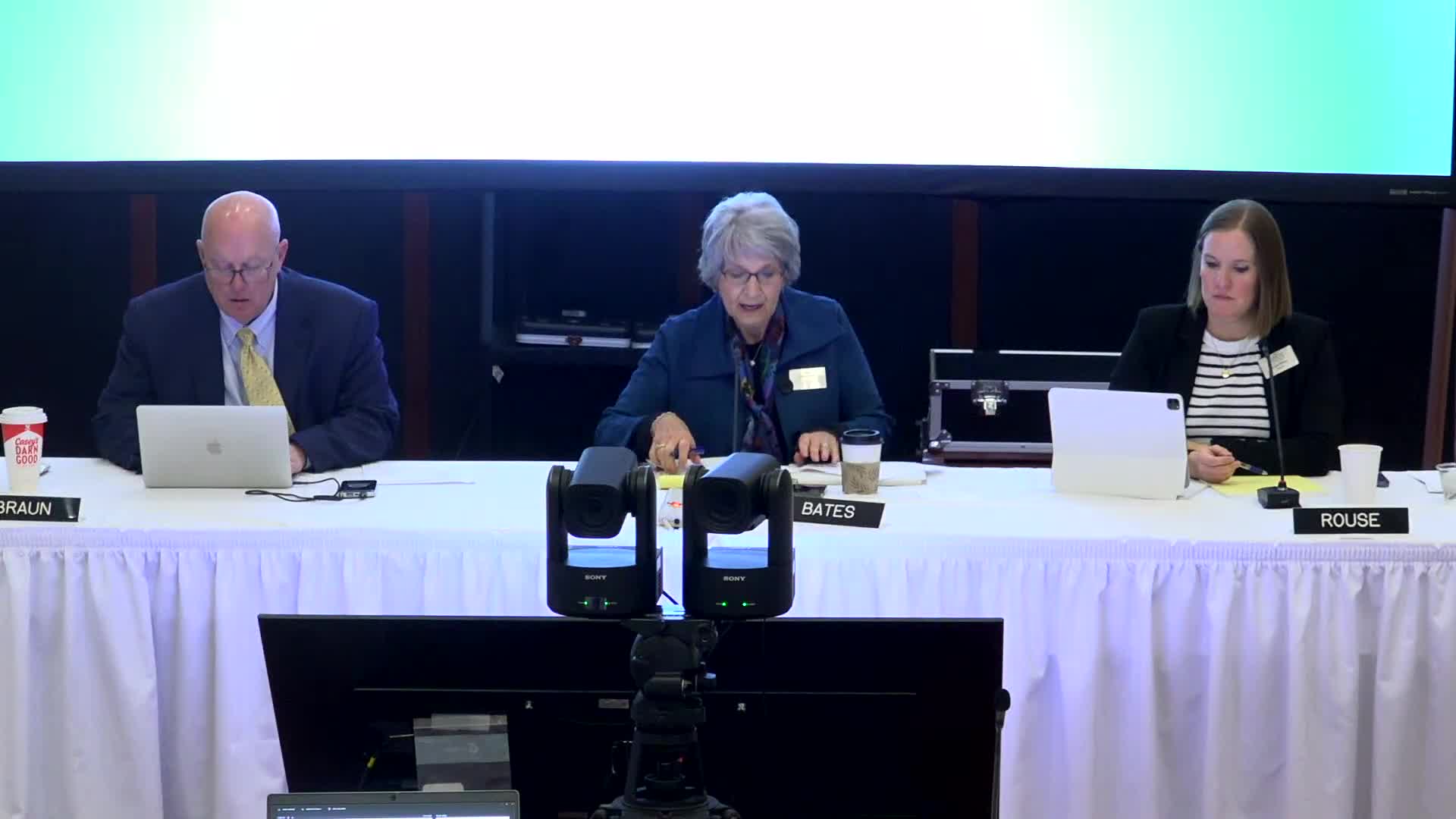 Board honors retiring Iowa State president Wendy Wintersteen and remembers former Regent Larry McKibben