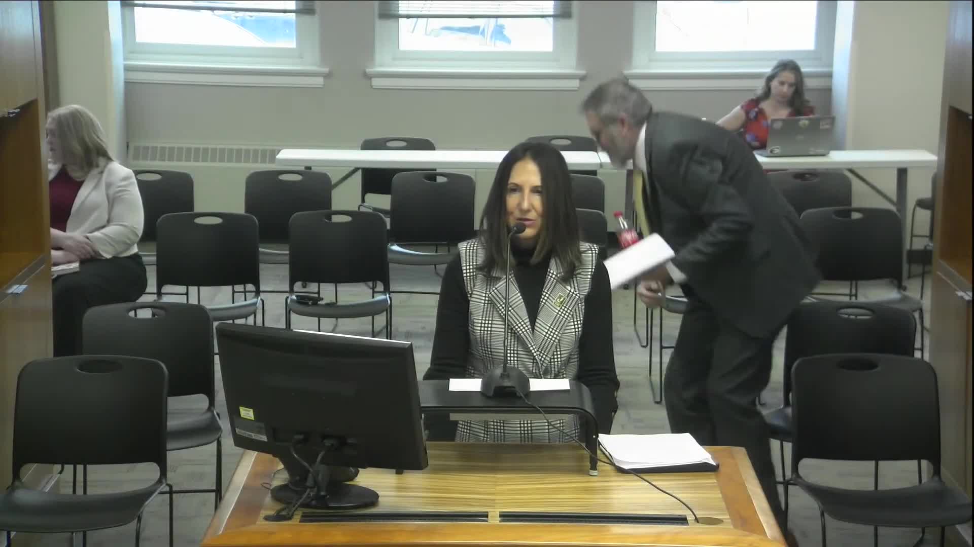 State board hears Department of Education waiver plan to align federal and state school‑improvement systems