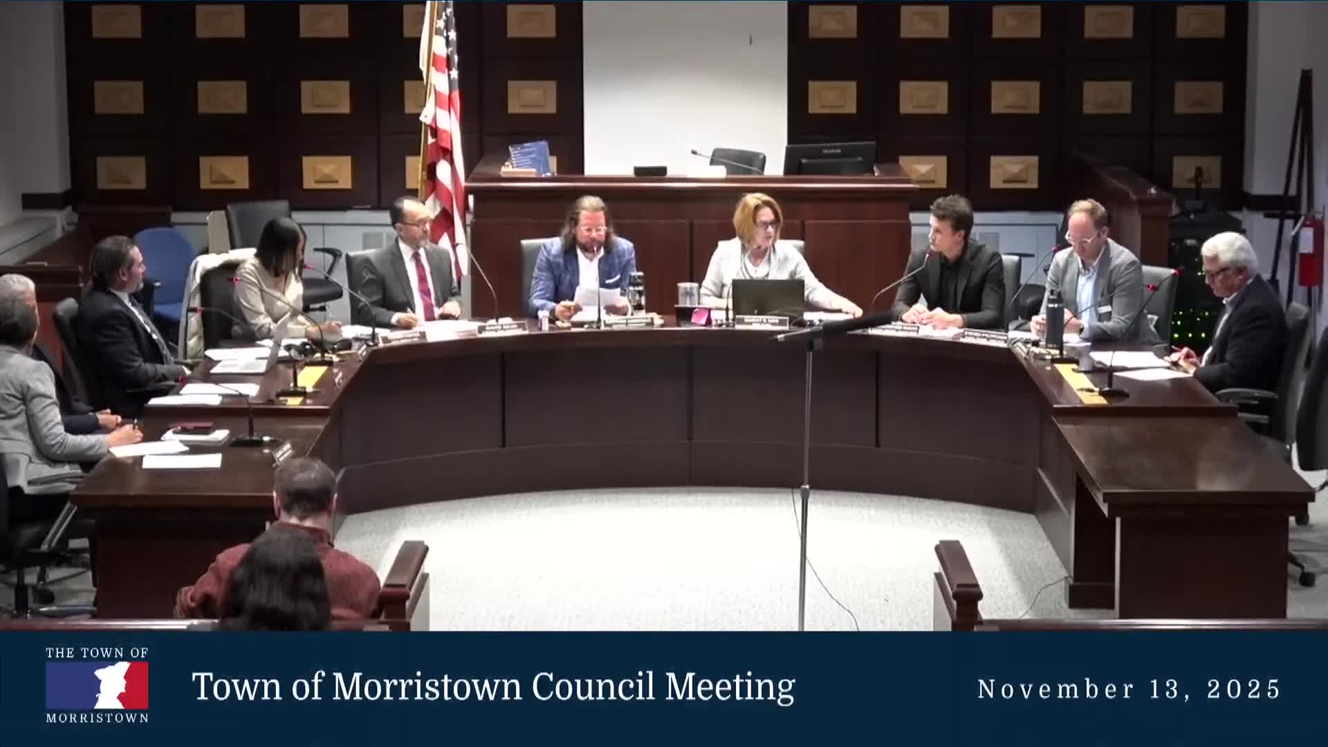 Morristown council adopts O‑43‑2025 and multiple resolutions; R‑135‑2025 awards playground contract