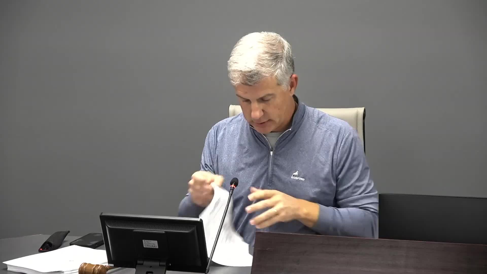 Williamson County planning panel denies Owen Valley wastewater site plan and concept plan after public outcry over Allison Chapel cemetery