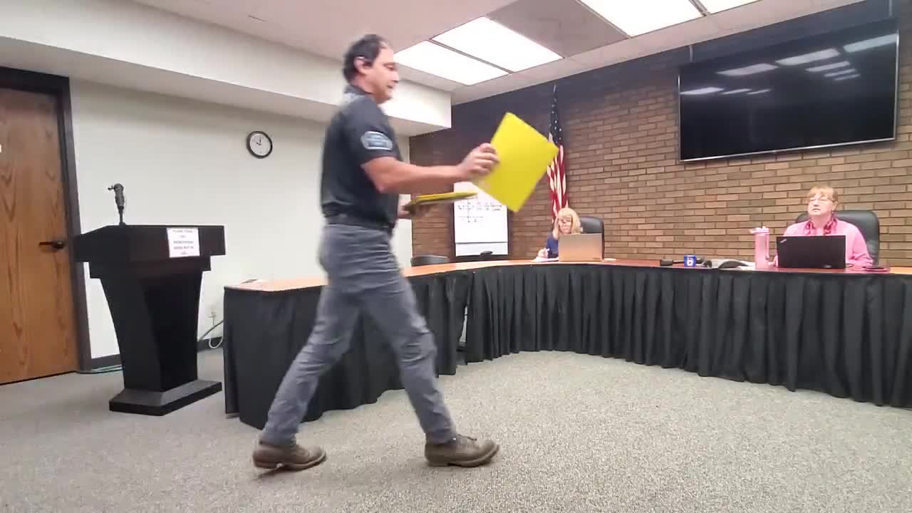 Board reviews auctioneer proposals for sale of Public Health and conservation buildings; staff recommends DreamDirt