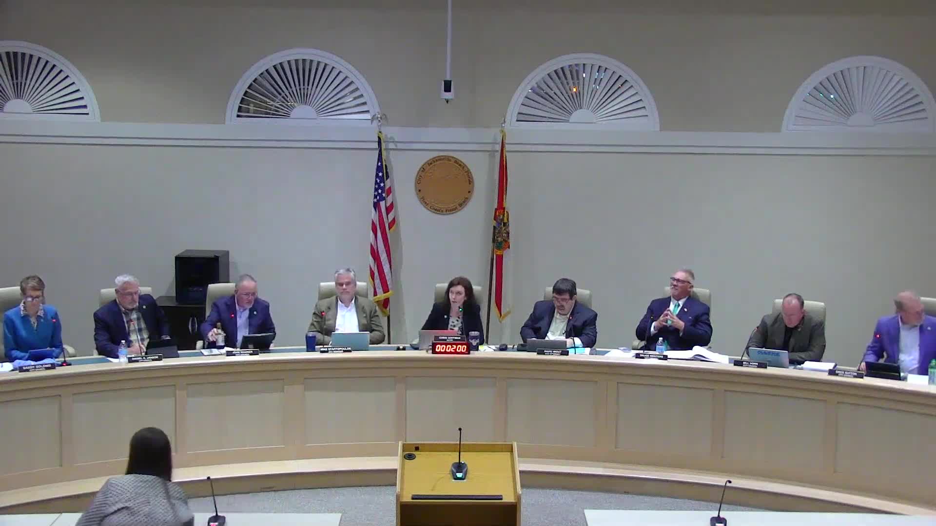 Jacksonville Beach adopts modest golf-rate increases and defers bylaw changes after spirited public comment