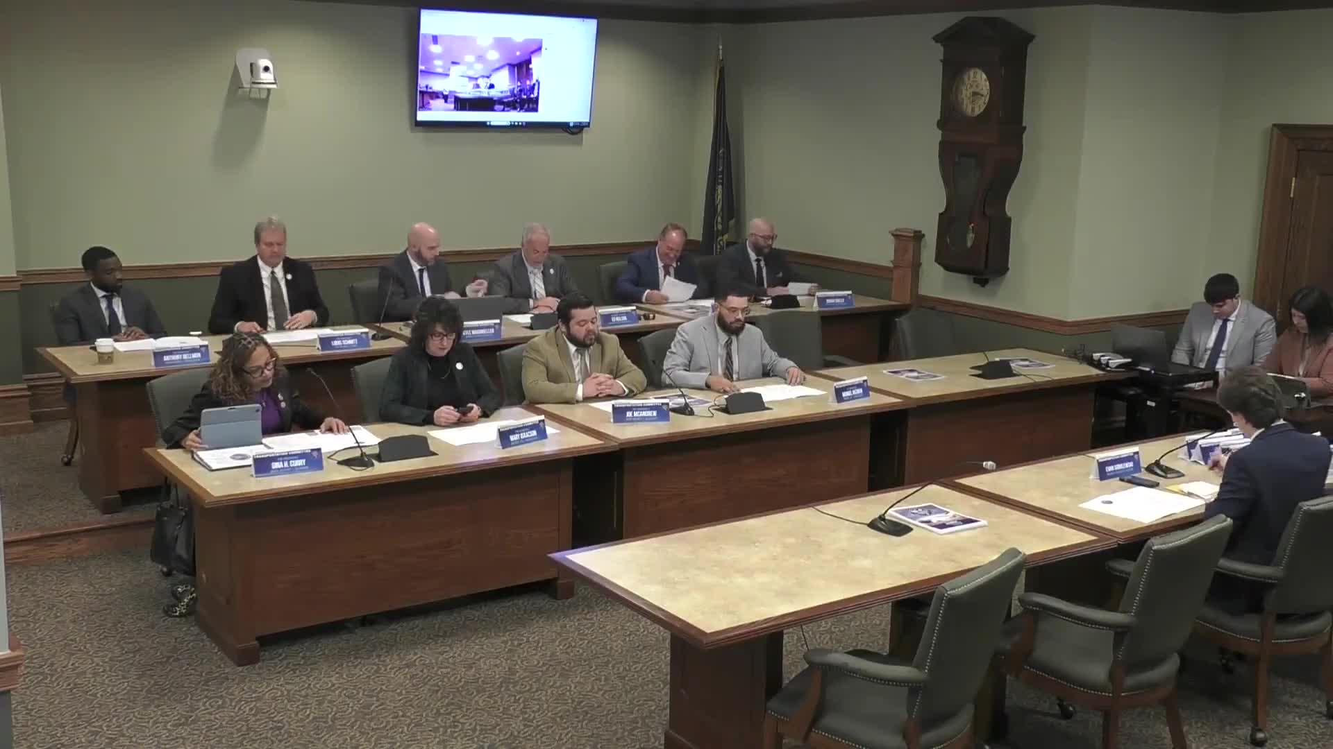 Committee advances bill requiring PennDOT online insurance‑verification system