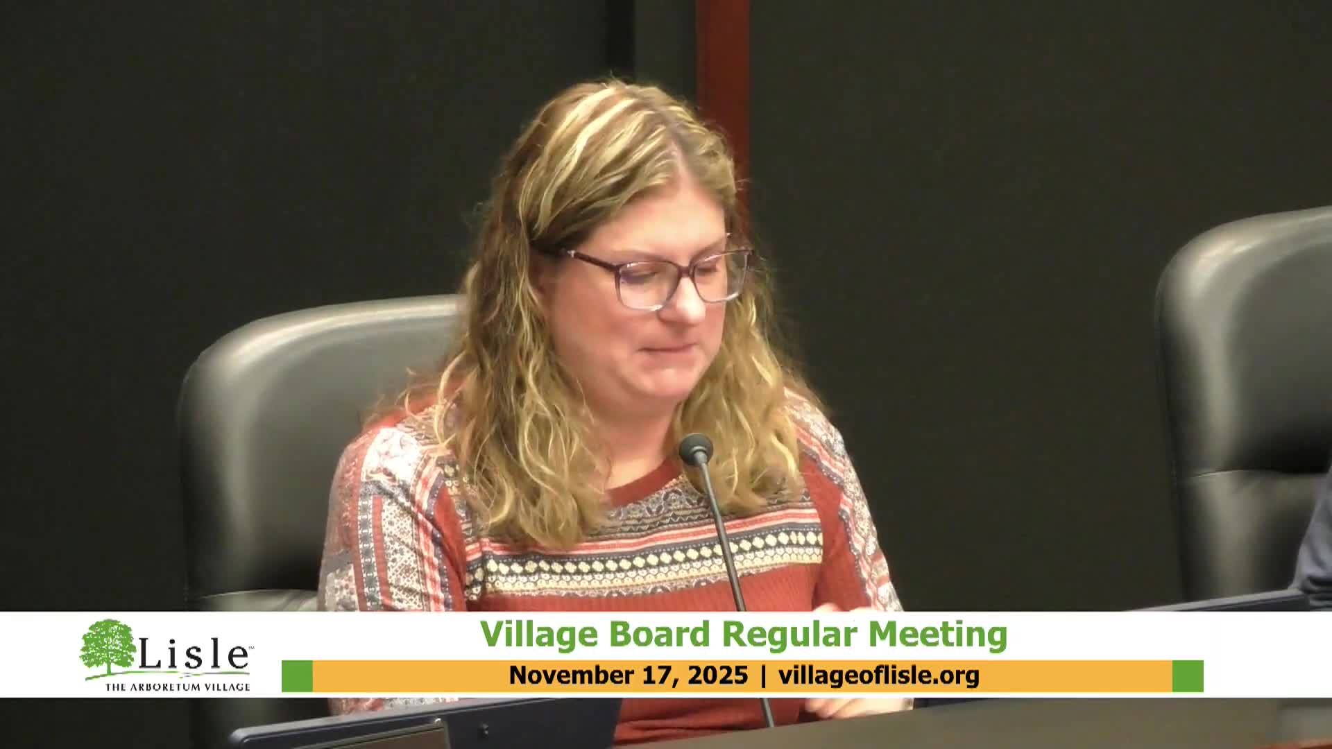 Residents urge volunteering and raise Oakview water-billing concerns during public comment