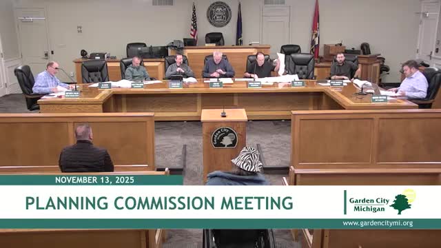 Garden City planners recommend approval, with conditions, for Ford Road gas station and drive‑through