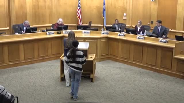 Eden Prairie presents Sustainable Eden Prairie awards; proclaims Nov. 29 as Small Business Saturday