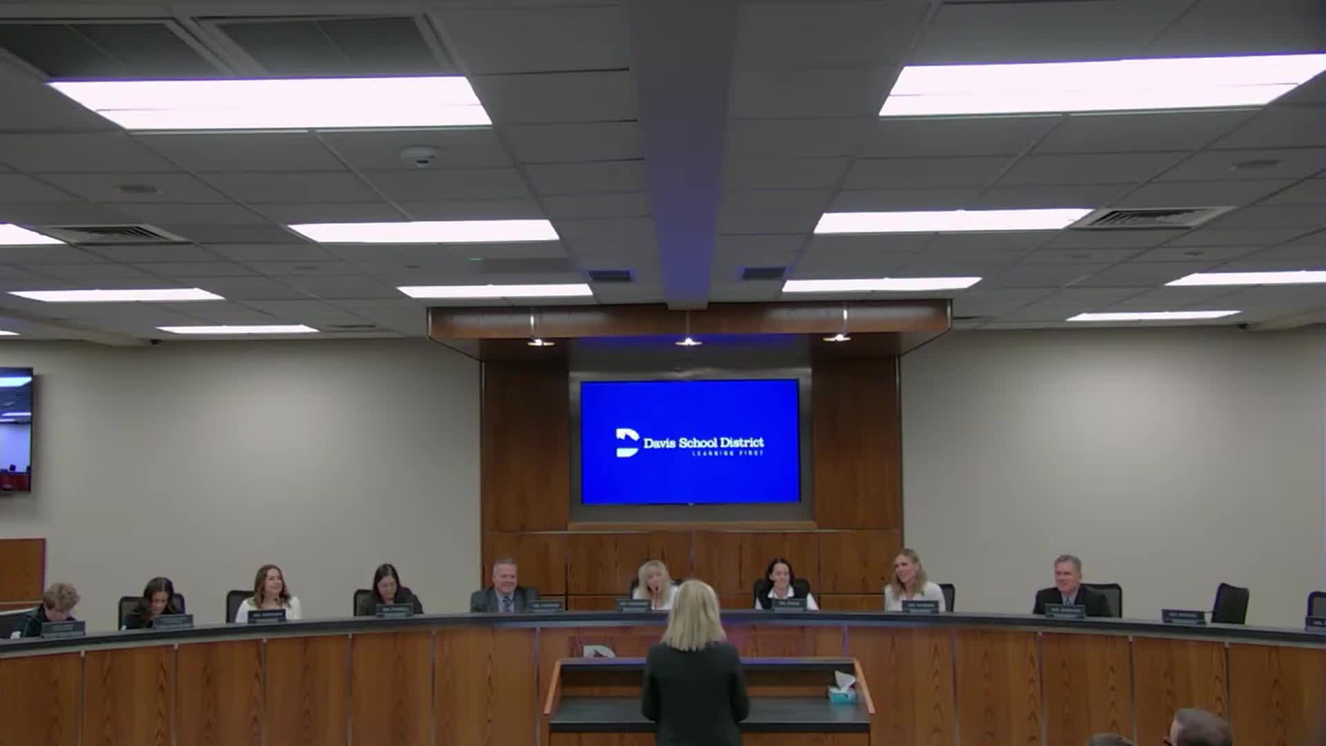 Davis school board approves 2026–27 calendar on first reading, asks administration to rebalance semesters