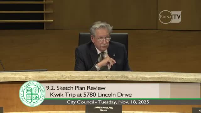 Kwik Trip previews Lincoln Drive store and fueling station; neighbors, council press for smaller, greener design