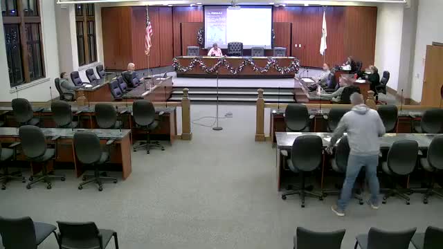 Planning staff opens review of accessory-structure, lot-coverage and nonconforming-lot rules