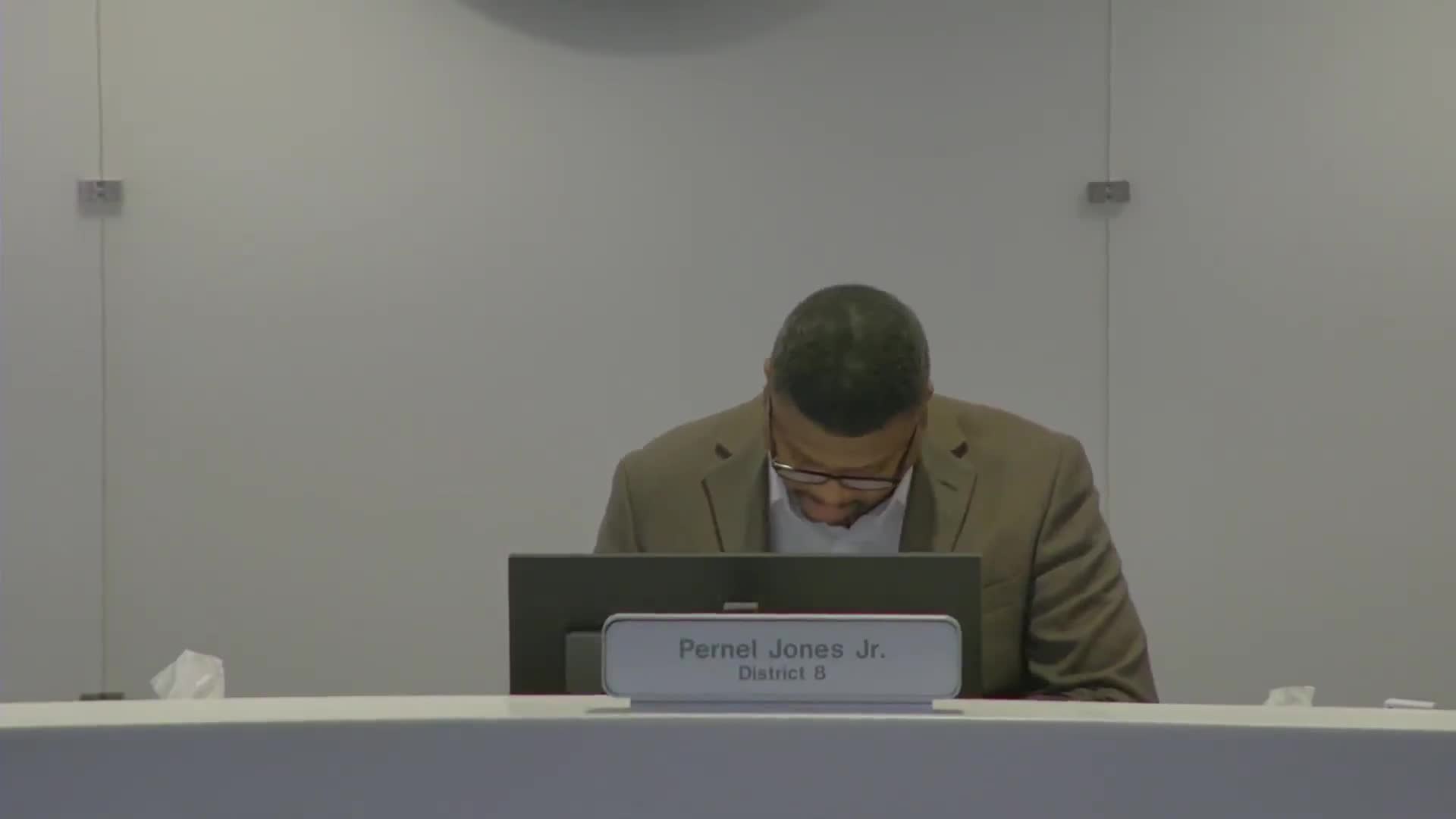 Committee refers proposed county credit-card policy for further review