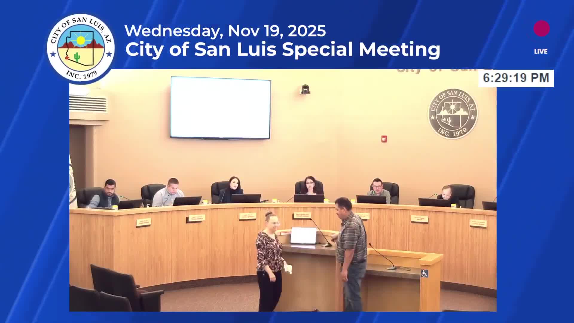 San Luis OKs decorative traffic signal at B Street and Main Street