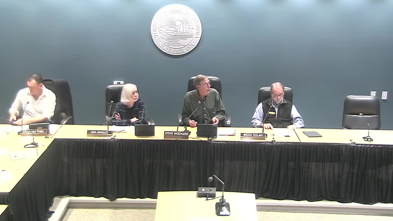 Residents and GAD board weigh trailhead parking changes at Bella Vista; conservation easement and ADA limits constrain options