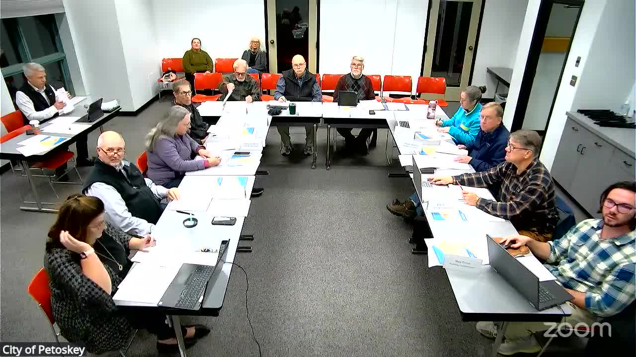 Petoskey Planning Commission backs outdoor lighting ordinance for City Council after debate over lumens and historic exemptions