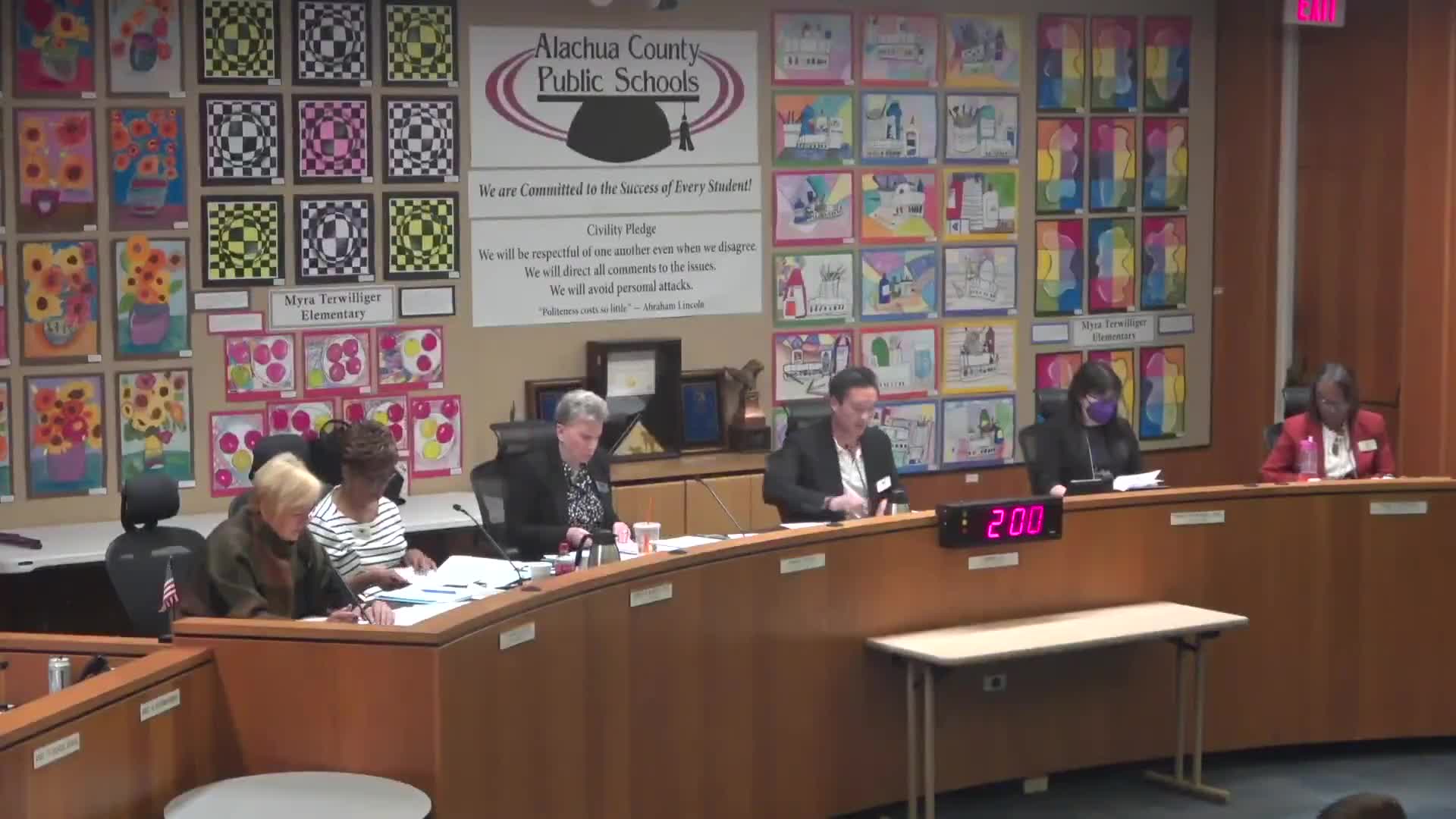 Alachua board approves extension of superintendent's contract to June 2027 after split vote
