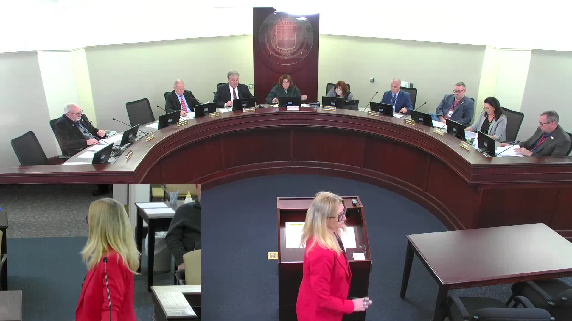 Fire chiefs ask county to help buy $19.5 million of radios for new system