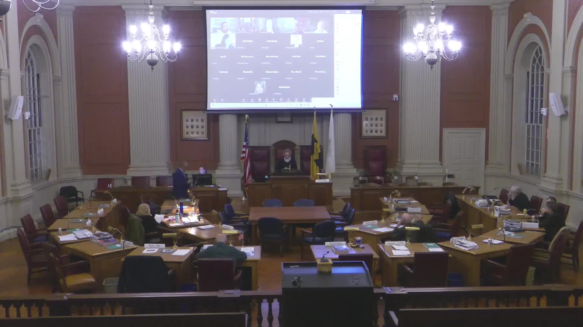 Committee amends special permit to allow second parking stall at 63 Hyde St.; 6–2 vote