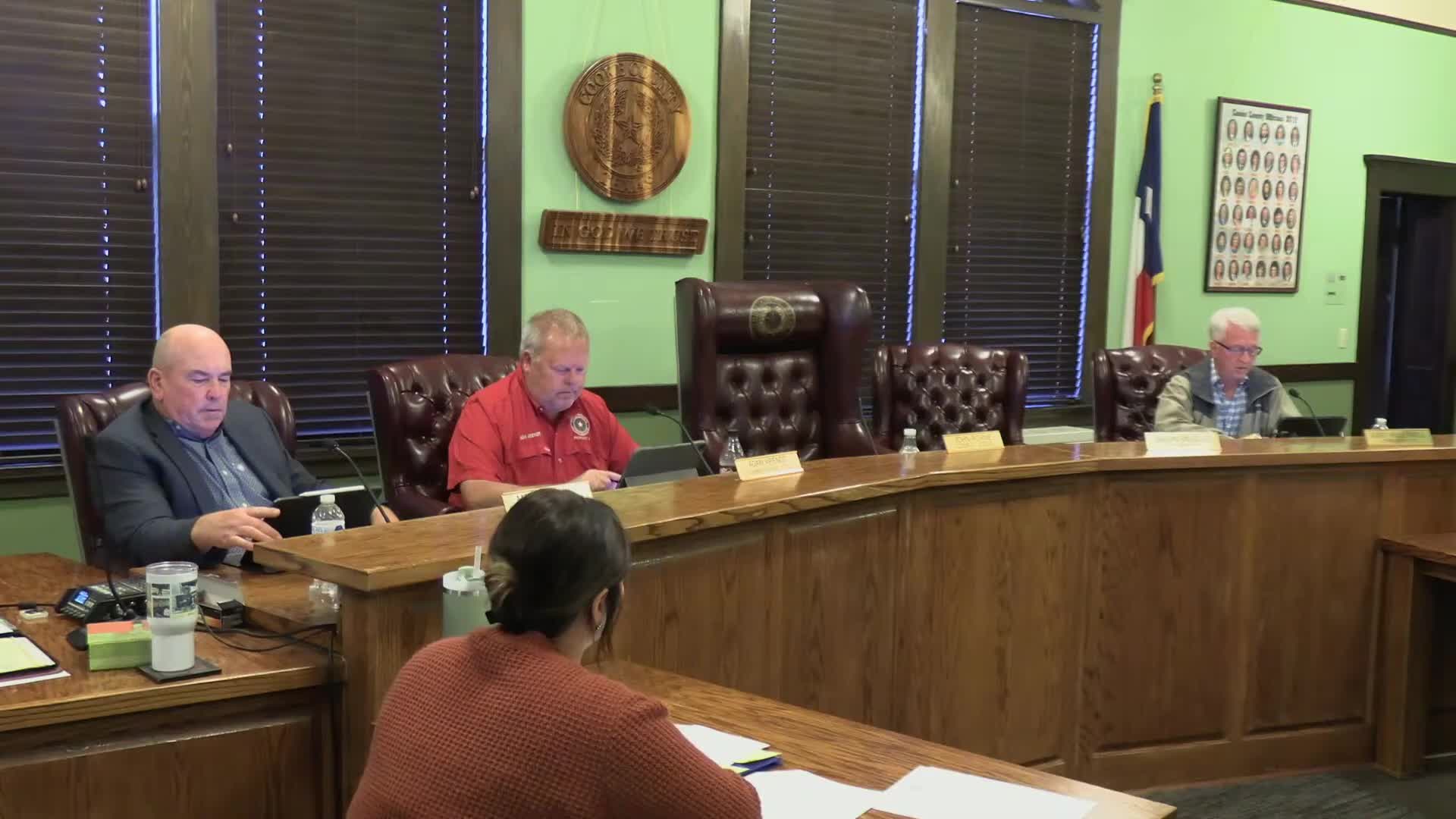 Cooke County commissioners approve consent agenda, treasurer's report, final plat and property sale