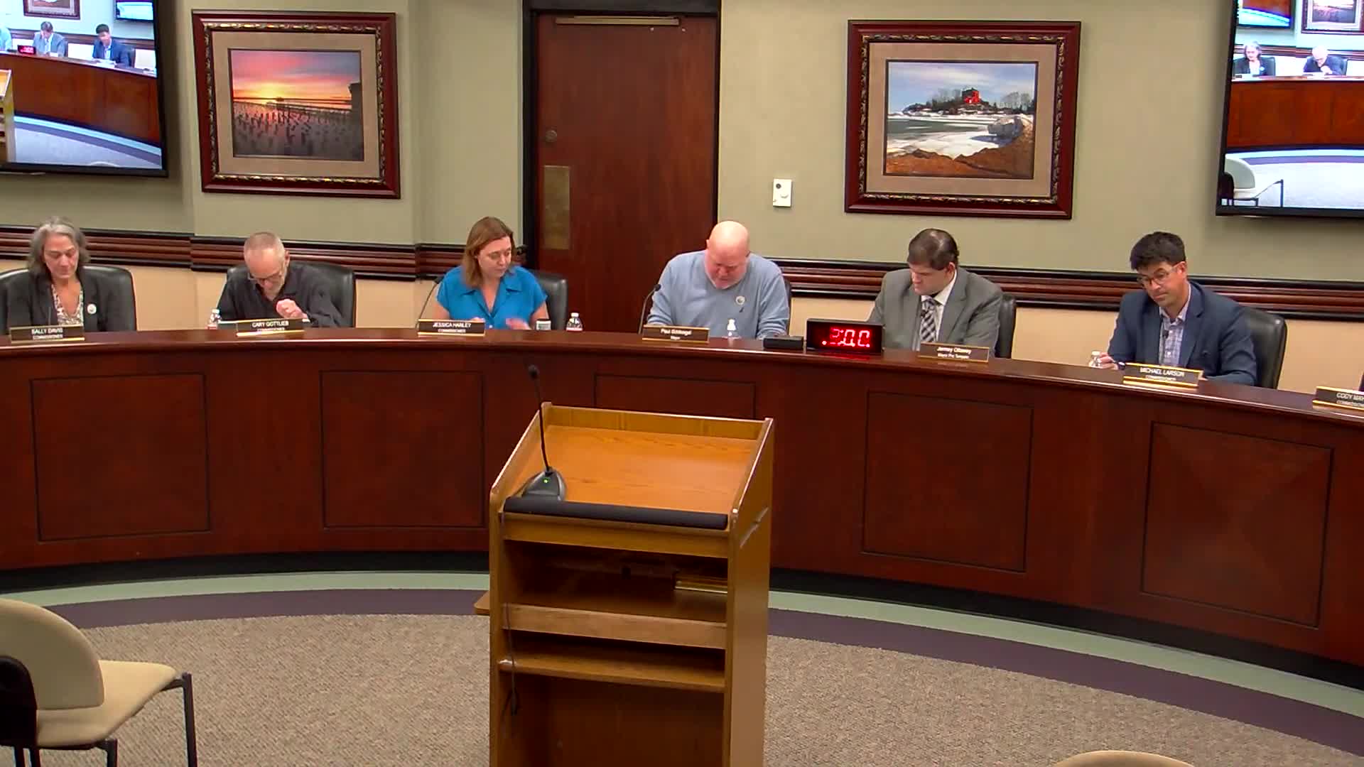 Marquette commission directs staff to pursue Presque Isle Pavilion for temporary overflow shelter