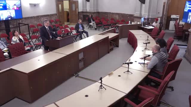 Committee advances Board Bill 103 to extend airport carrier agreements, citing $50,000 capital investment