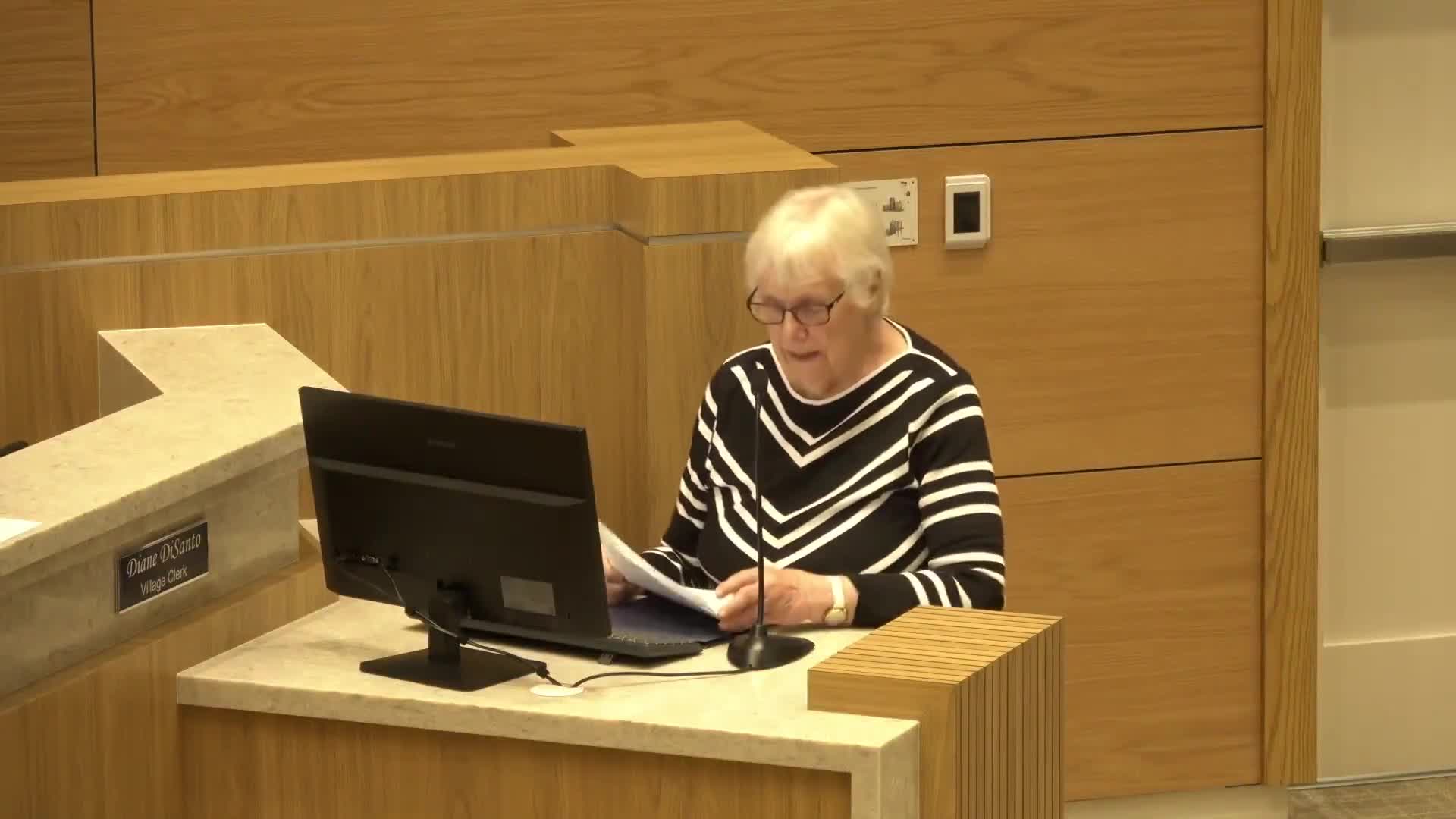 Royal Palm Beach resident says neighbor feeding large flocks; council directs staff to draft ordinance