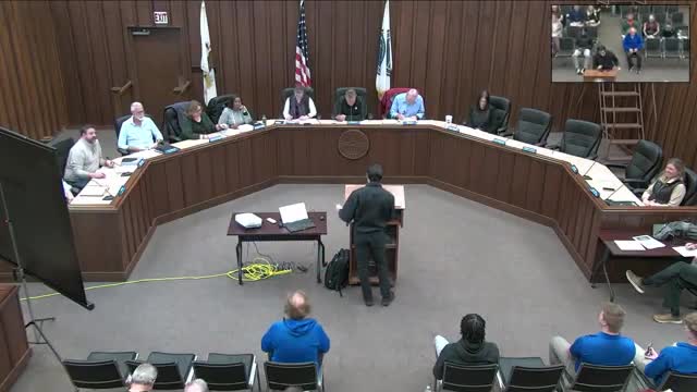 Illinois College students present shipping-container transitional housing plan for Lynette Lane