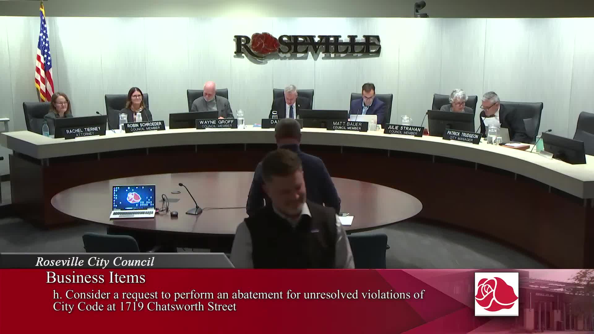 Council authorizes abatement of inoperable vehicle at 1719 Chatsworth if not remedied by Dec. 8