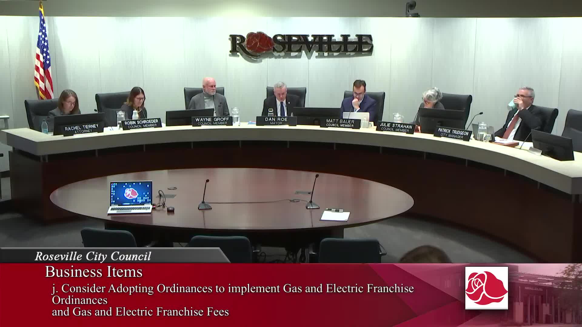 Roseville adopts 20-year gas and electric franchise ordinances; city delays decision on fees until Dec. 8