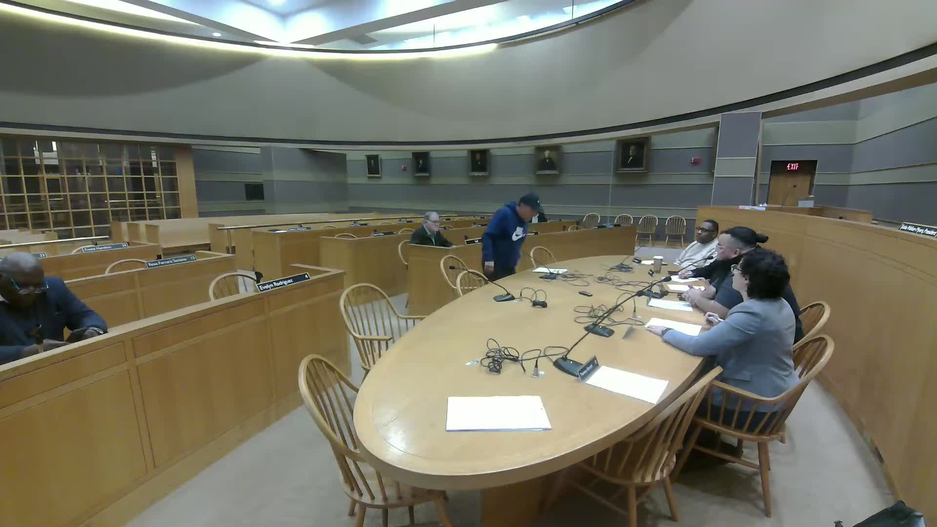 Mariscos de Vescalo seeks help with equipment taxes; committee discusses 90-day payment option