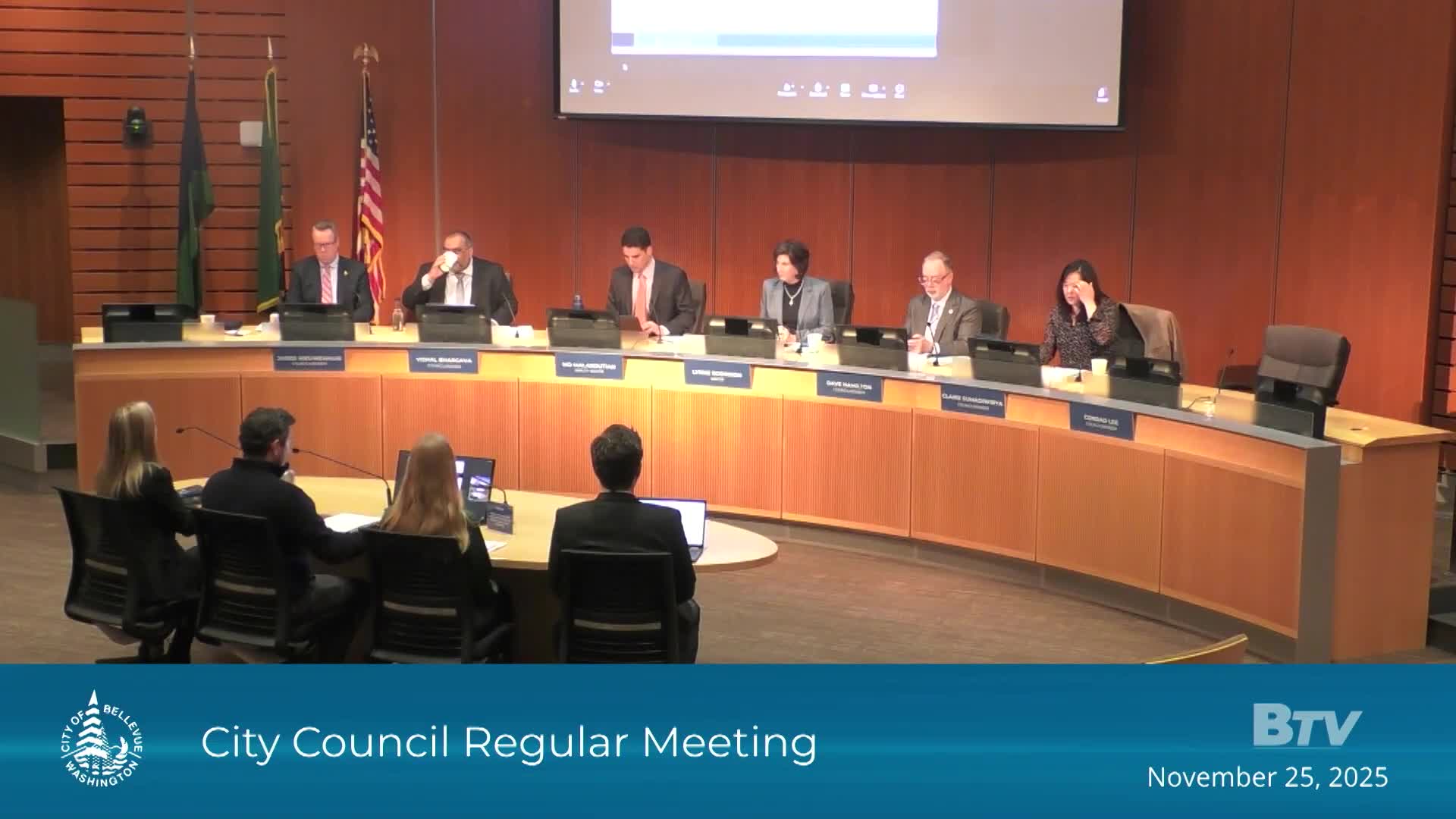 Bellevue staff outline full rewrite of sign code to balance business visibility and aesthetics while meeting new case law