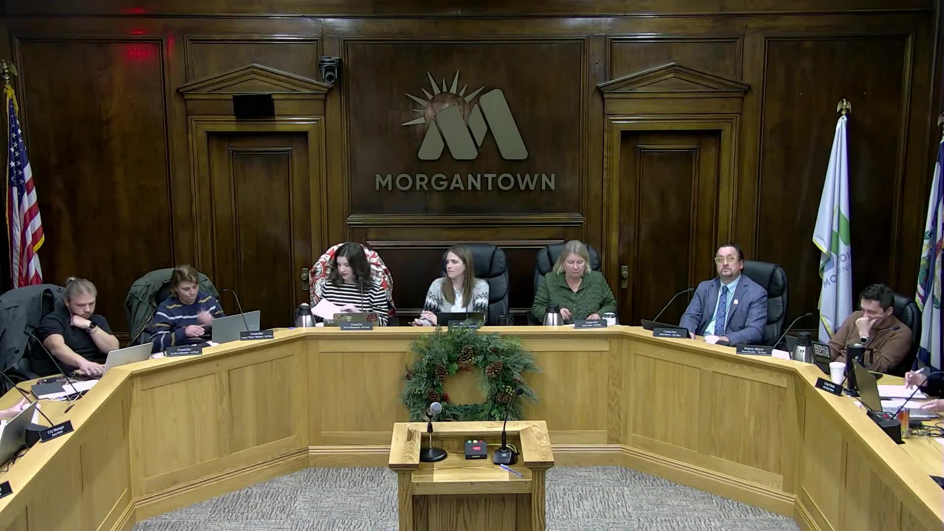 City manager updates council on warming shelter, holiday lighting and staffing