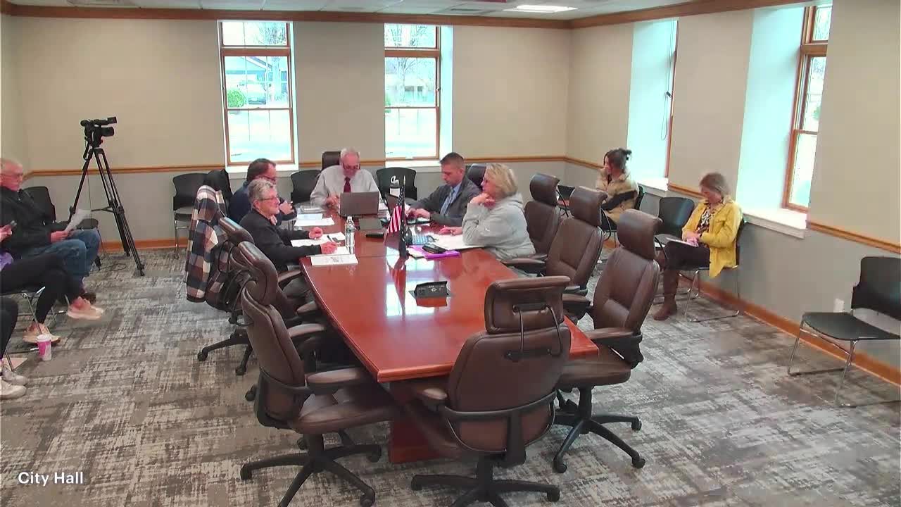 Scottsburg board approves three repeat 2026 contracts, to be implemented as budgeted