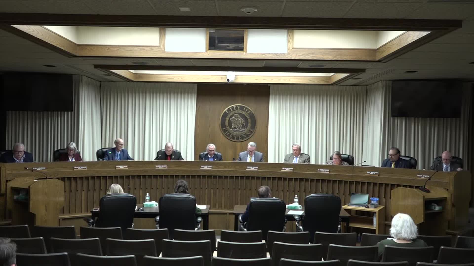 Council approves $93,580 contract with HDR for compost operations plan amid site-location questions