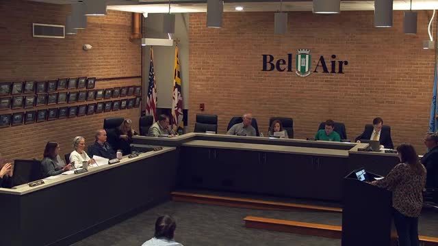 Board previews ordinance to limit Lee Street overflow parking to south-side spaces