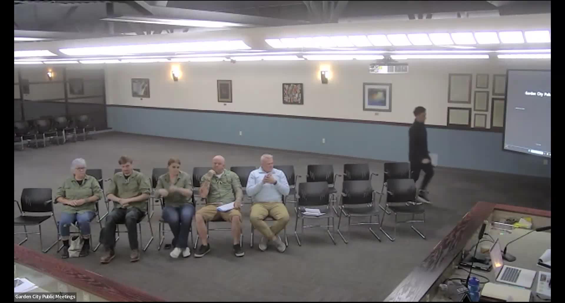 Commission approves reptile zoo at 3725 W. Chinden with two‑year surety and modified streetscape