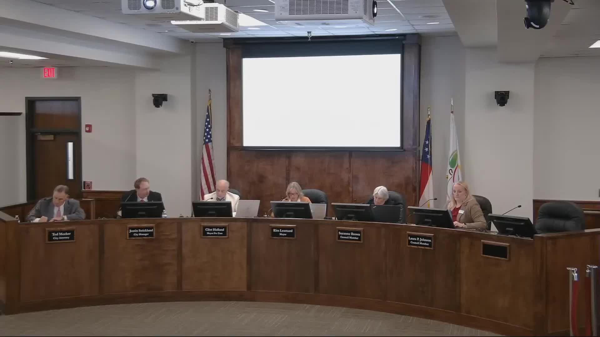 Council approves budget amendment for Drake Pavilion repairs after awarding responsive bid