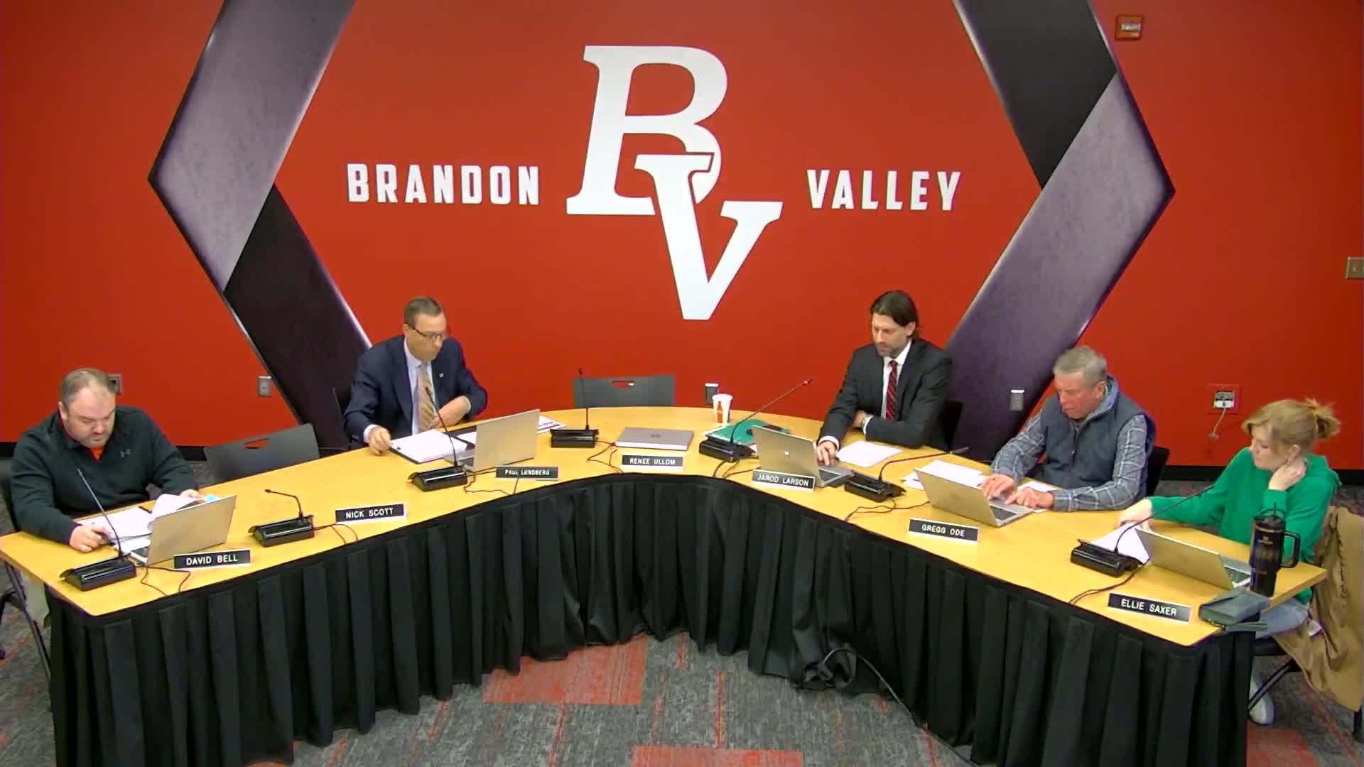 Superintendent Larson reports strong proficiency and outlines facility, enrollment plans for Brandon Valley