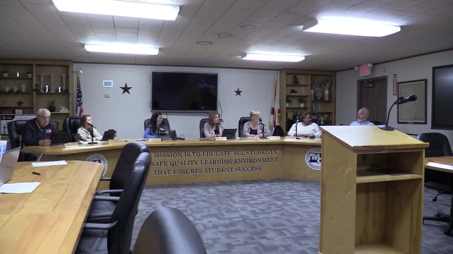 Board puts electric-bus contract on hold after staff flags costs, EPA recapture and fleet implications