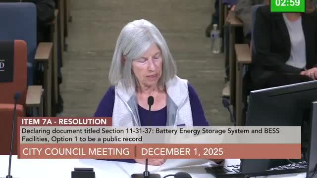 Mesa advances two battery energy storage zoning items after debate over 400‑ vs. 1,000‑foot separations