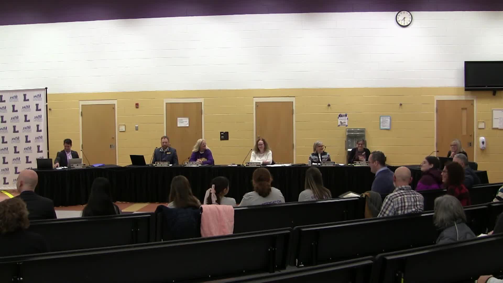 Lakewood board previews new student cell‑phone policy tied to state law