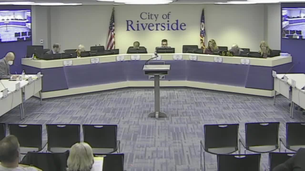 Votes at a glance: council OKs detective vehicles, surplus equipment and Woodman repave change order