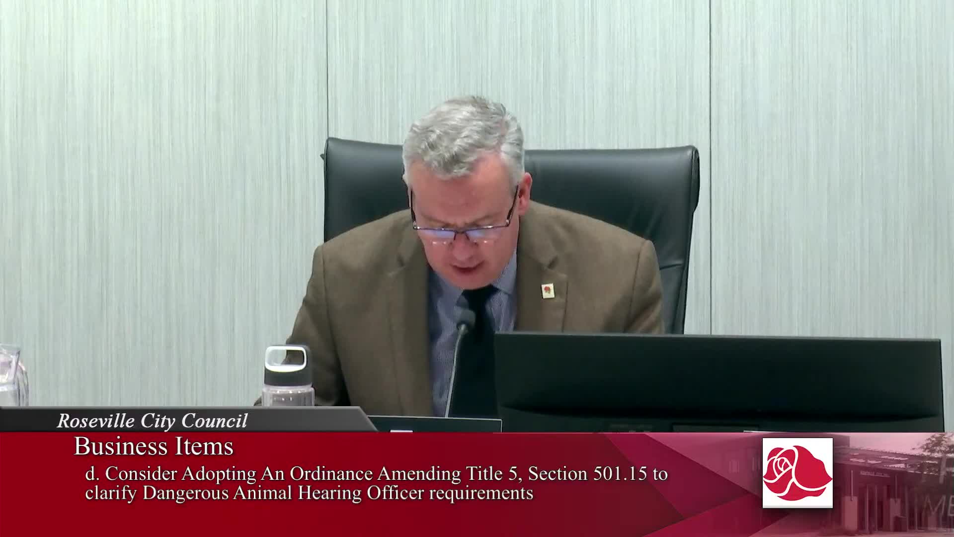 Roseville council narrows dangerous‑animal hearing‑officer language; adopts ordinance amendment