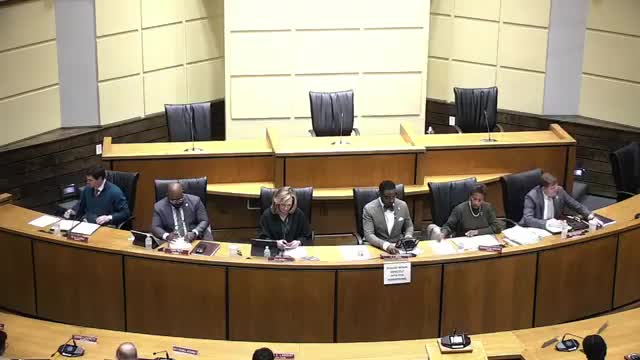 Council approves contracts and procedural items; mayor says arena remains on time and budget