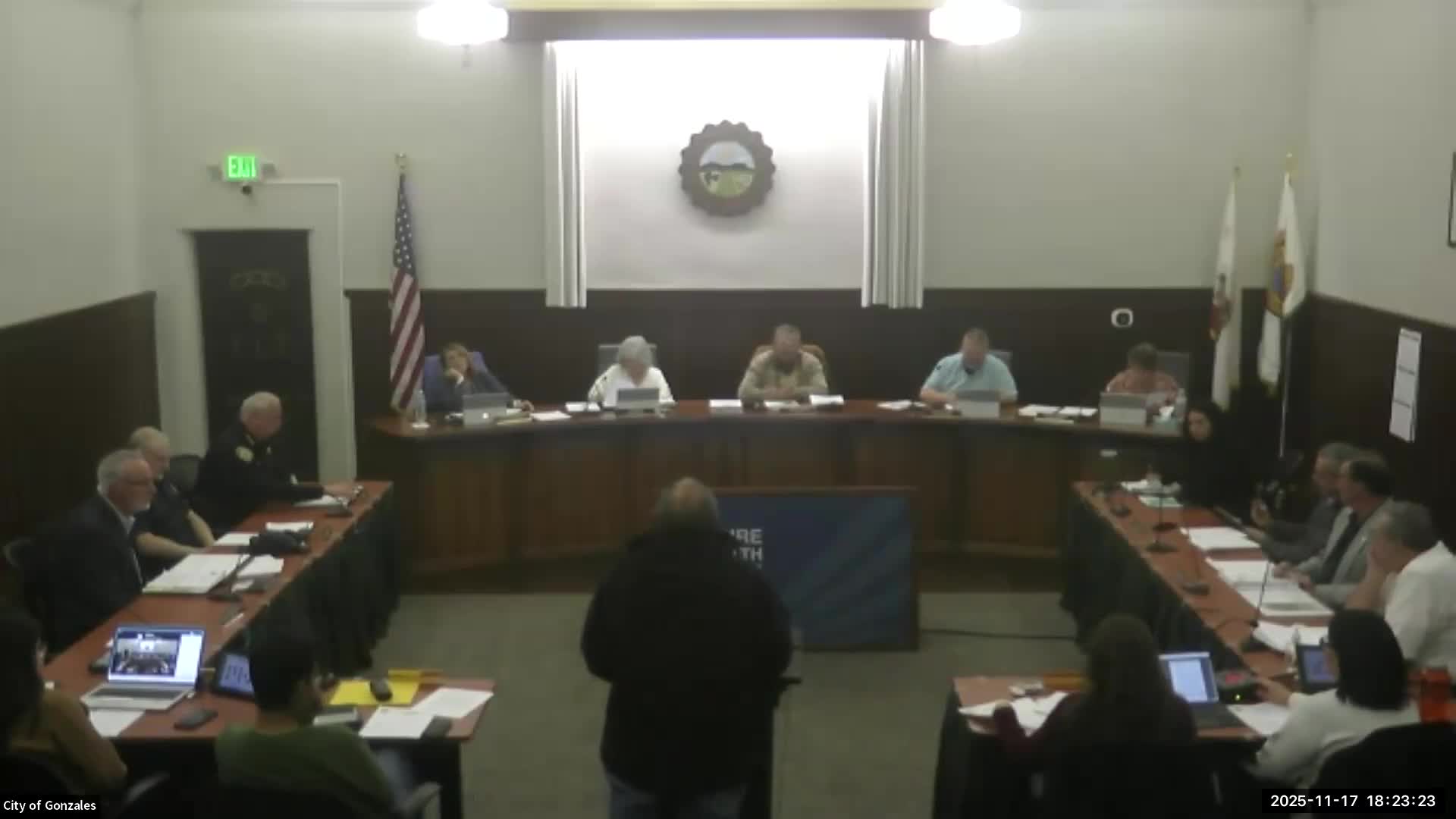 Resident alleges assault by Gonzales officer during public comment; council listens