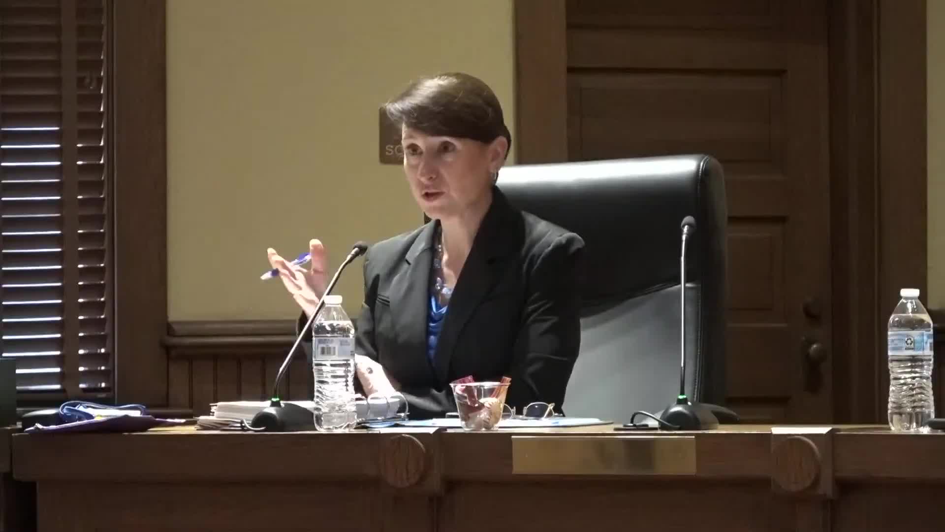 Iredell commissioners preview rezoning changes and debate reinstating site‑plan requirement