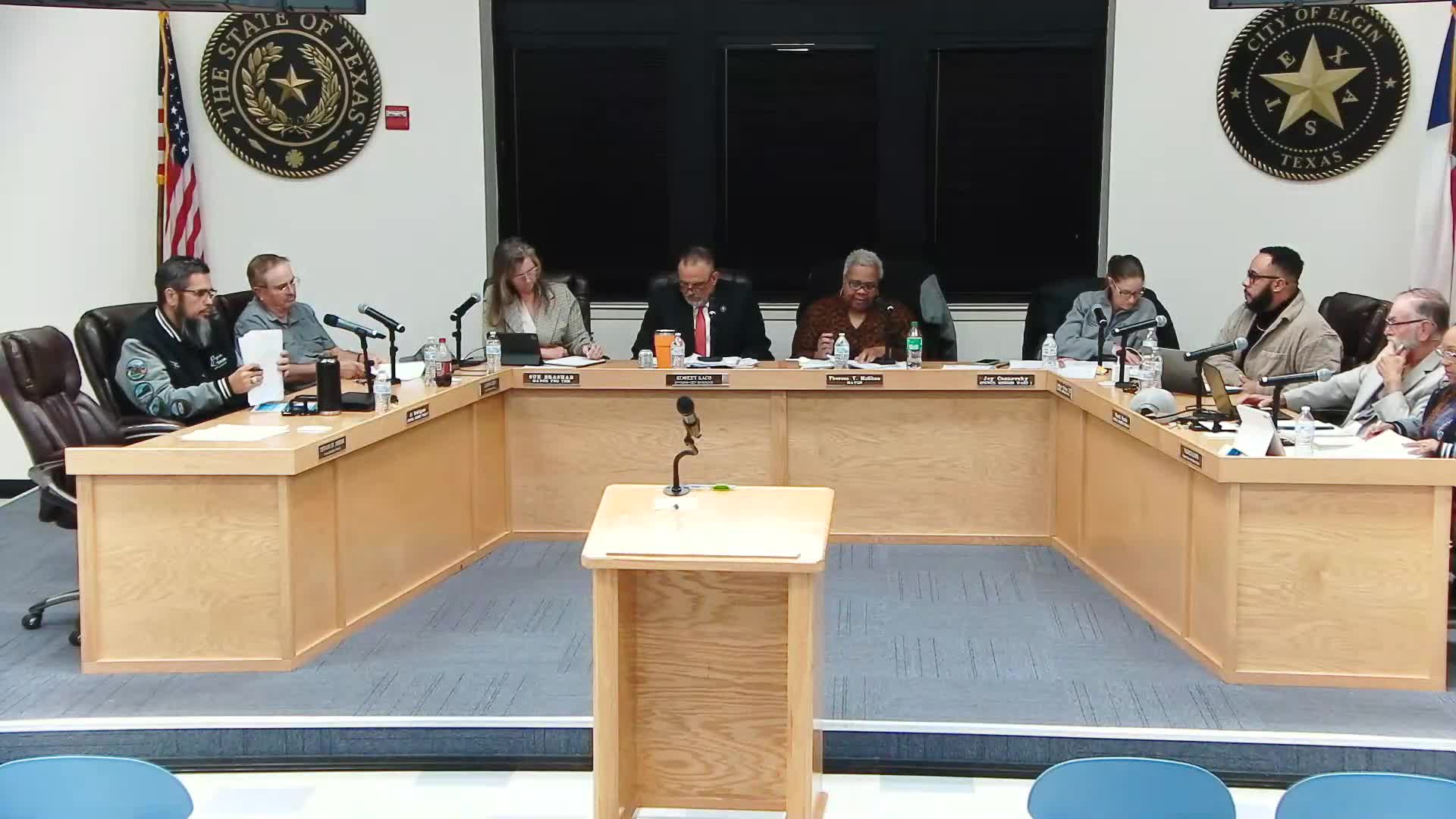 Elgin council approves routine business, reviews Chamber contract and appoints Robert Eads as city manager